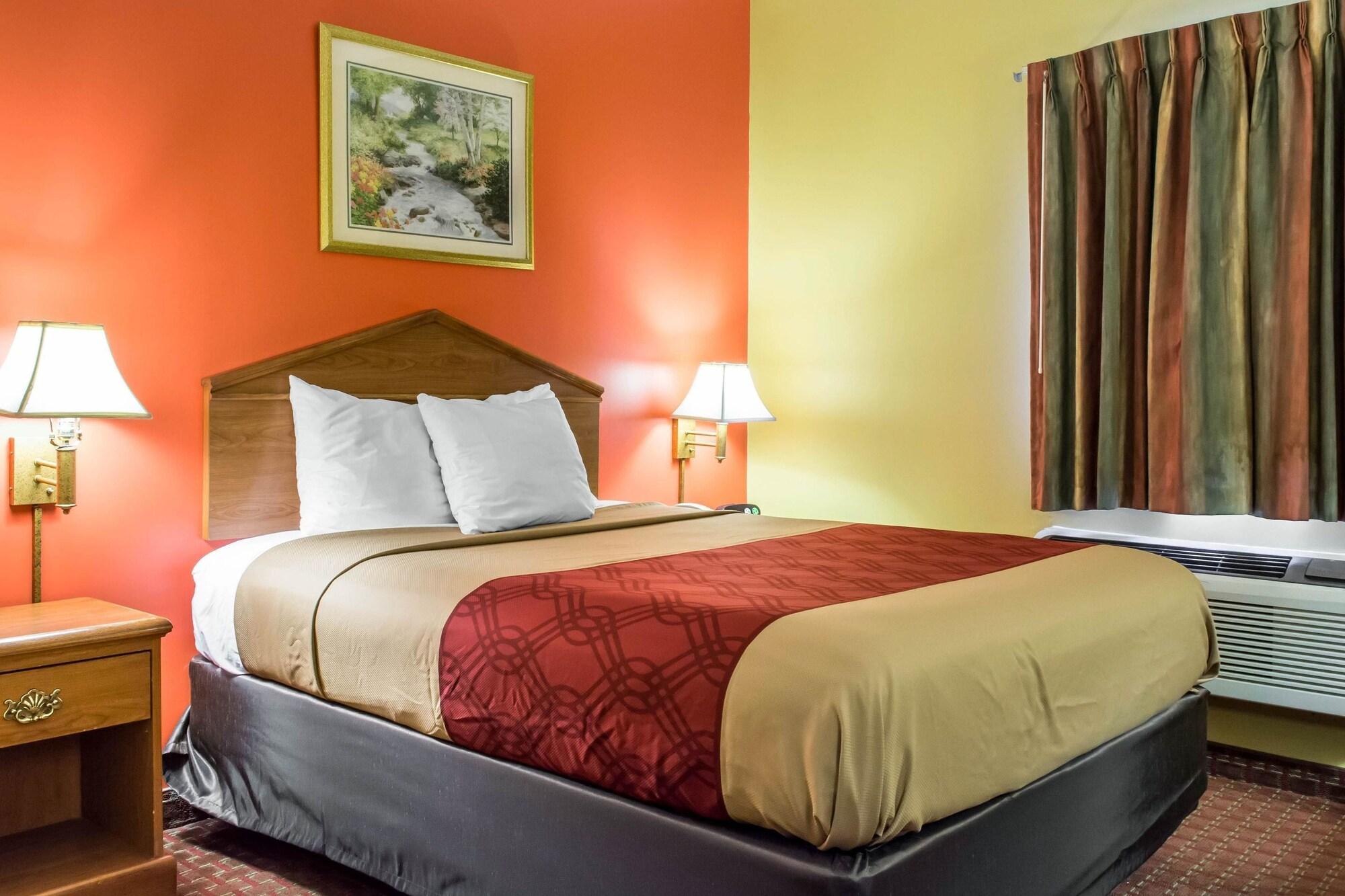 Econo Lodge Louisville Airport Bagian luar foto