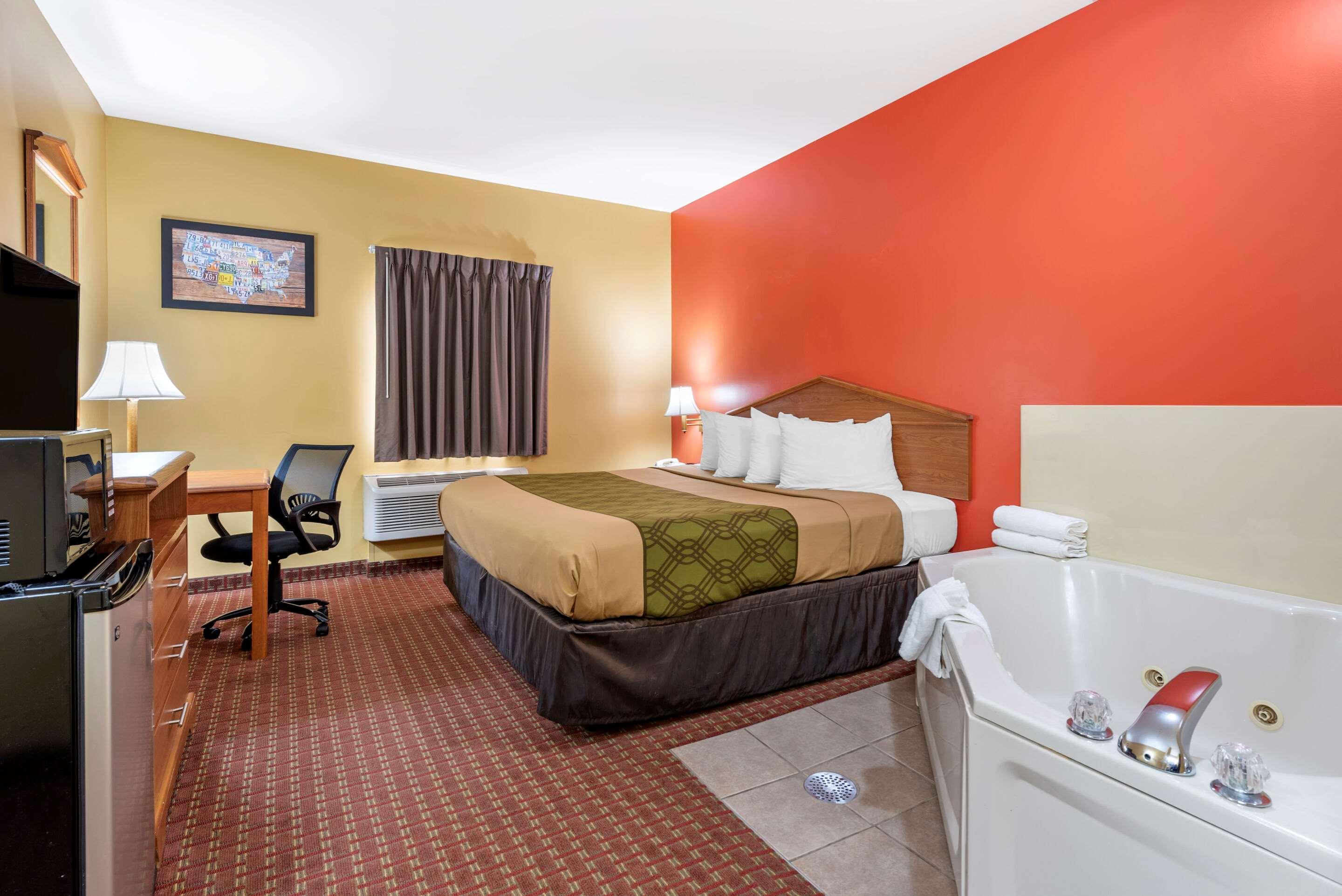 Econo Lodge Louisville Airport Bagian luar foto